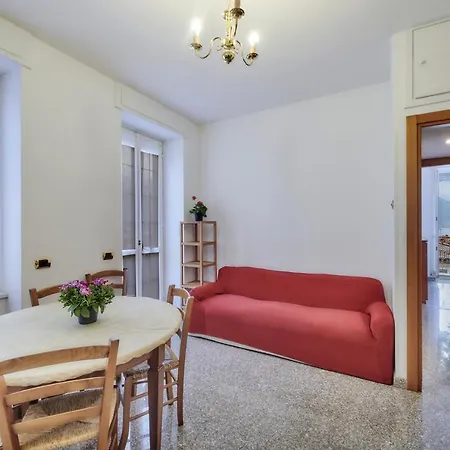 In Centro Apartment Lierna