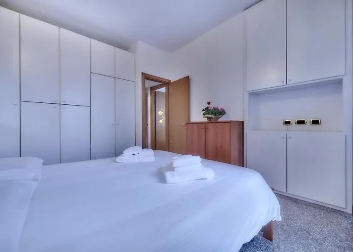 In Centro Apartment Lierna